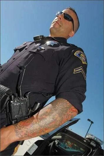 Police tattoo. Police tattoo. Police tattoo. Тату полиция. Американский полицейский с тату.