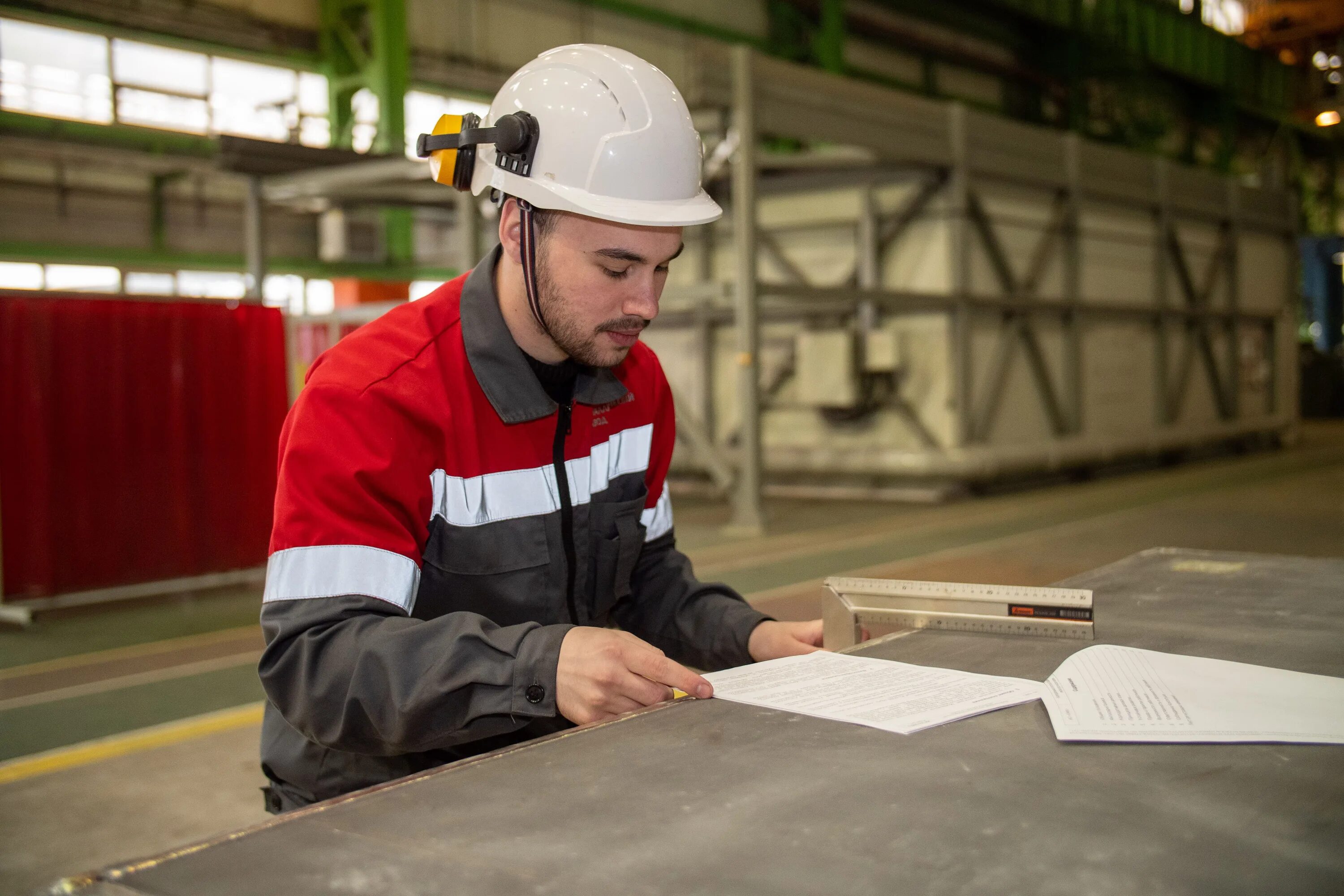 Эш 24. Омк, маир выкса. Омк выкса вакансии. Цех 4 выкса металлургический завод. Трубная металлургическая компания заводы.