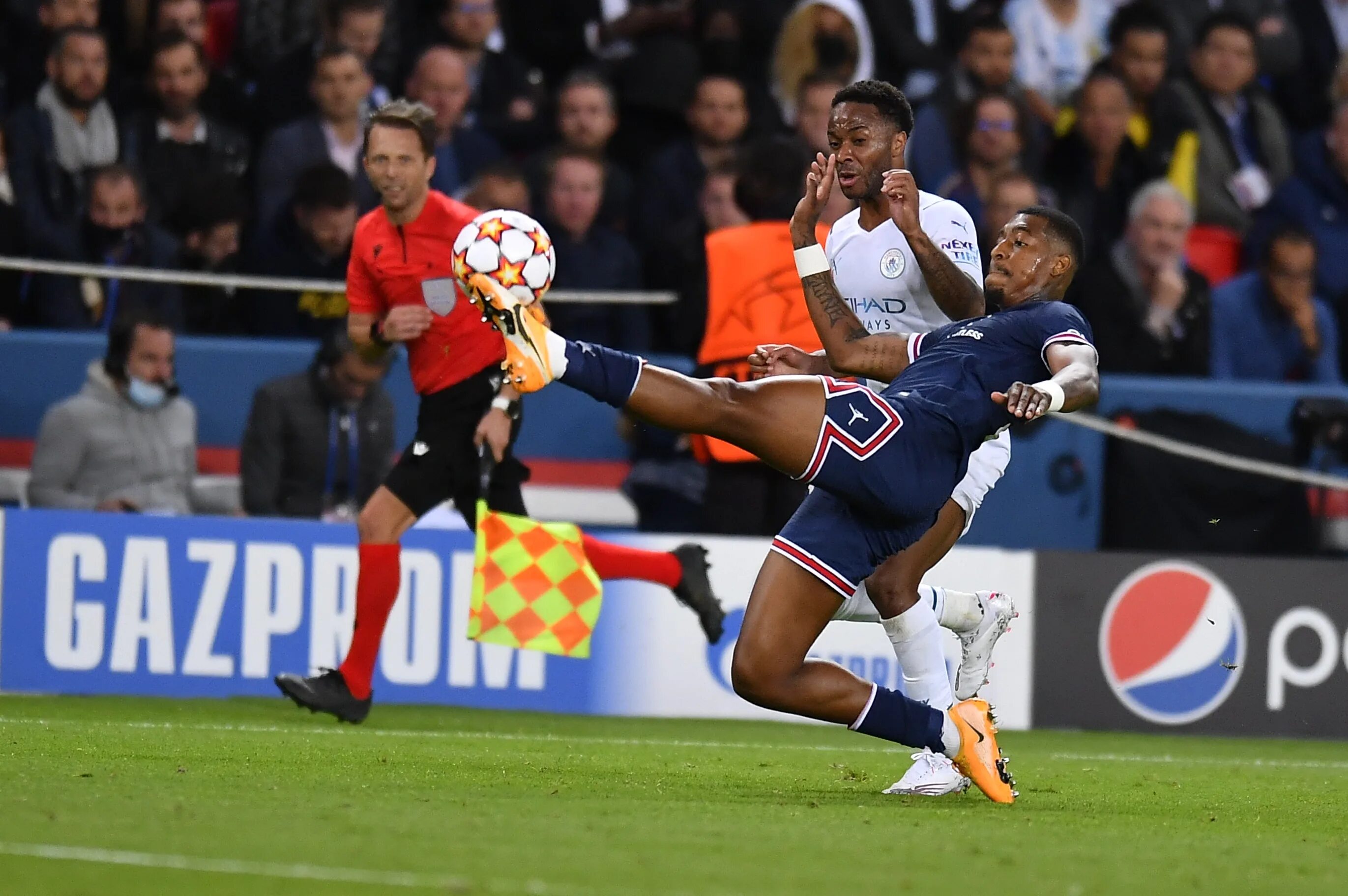 Одержала победу над. Талисман хк рубин тюмень. Хк рубин форма. Победа динамо над спартаком. Братское дерби цска динамо.