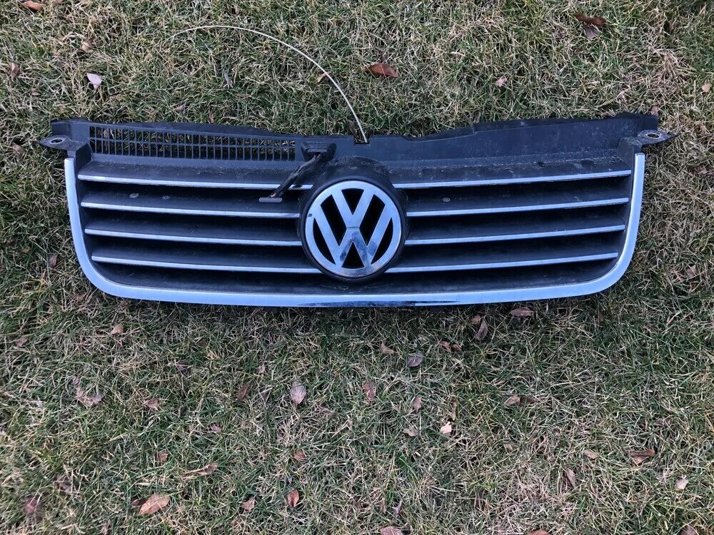 Решетка радиатора рестайлинг. Решетка vw passat b5. volkswagen passat b5 решетка радиатора. volkswagen passat 2009 год решетки радиатора. зимняя накладка на решетку радиатора volkswagen passat b5.