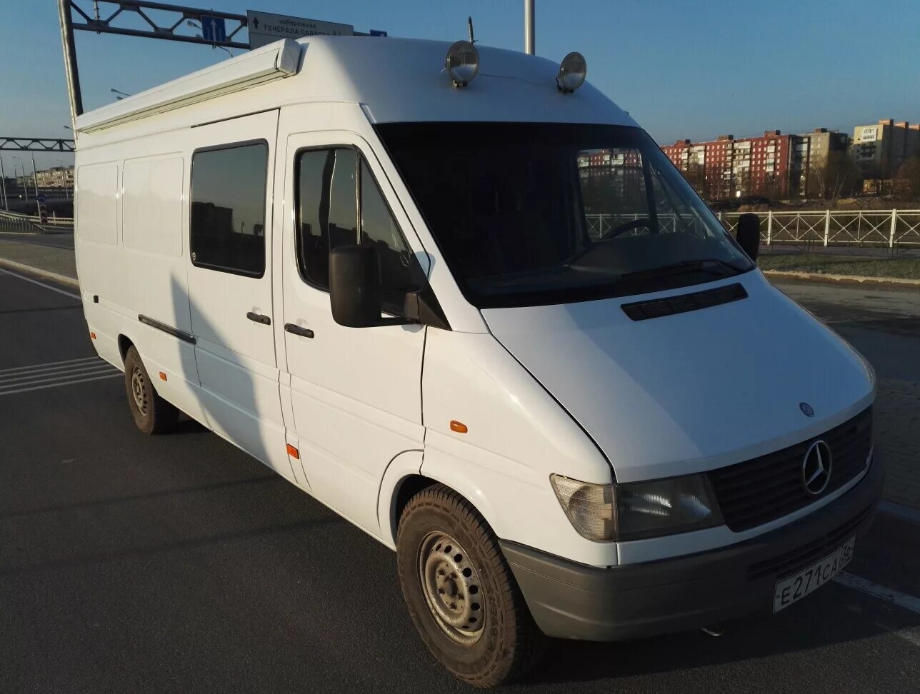 Мерседес спринтер бу с пробегом. Мерседес Спринтер 1. Mercedes Sprinter 1997. Мерседес Спринтер 1997. Mercedes-Benz Sprinter, 1997 автодом.