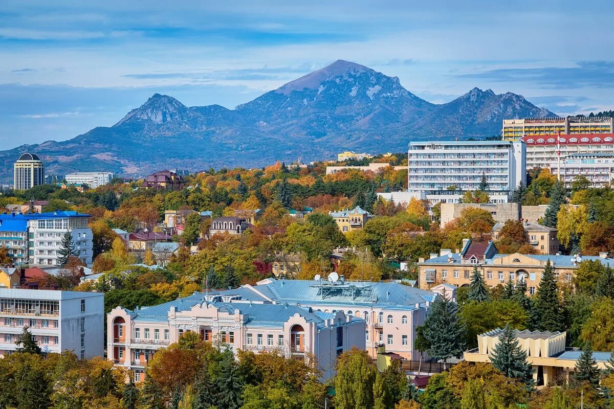 Кисловодск северный кавказ. Машук Минеральные воды. Города Минеральных вод Кавказа. Минеральные воды Ставропольский край. Кавказские Минеральные воды города Пятигорск.