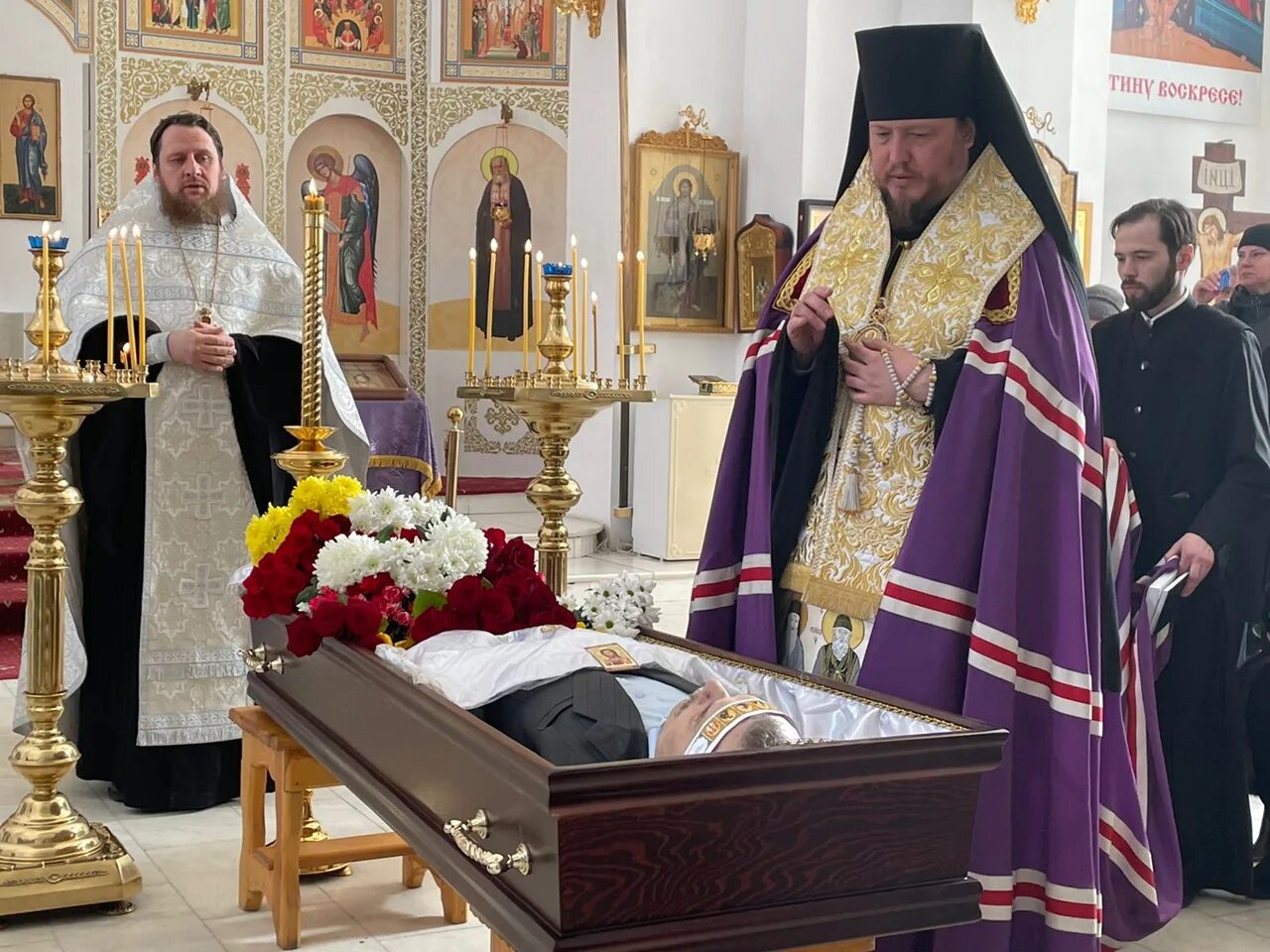 Отпевание митрополита евлогия. Отпевание иоанна монаршека. Отпевание епархии. Отпевание архидьякон андрей мазур. Отпевание епархии.