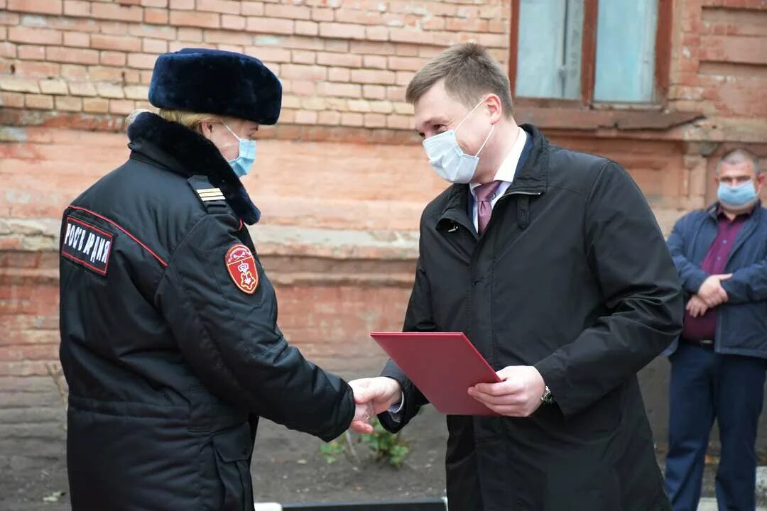 Охрана г александров. Сотрудники отдела попечительства Алексеевка. Алексеевка Белгородская область милиция. ВК администрация Алексеевского городского округа. Сотрудники Алексеевская администрация.