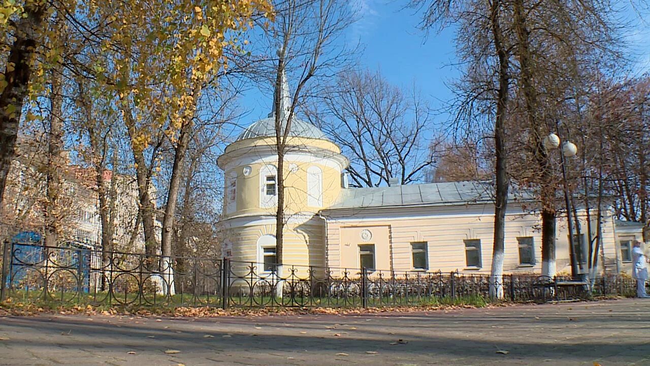 Северный 4 больница. Хлюстинская богадельня Калуга. Калужская больница имени Хлюстина. Калужская больниц в 4. 4 Больница имени Хлюстина.