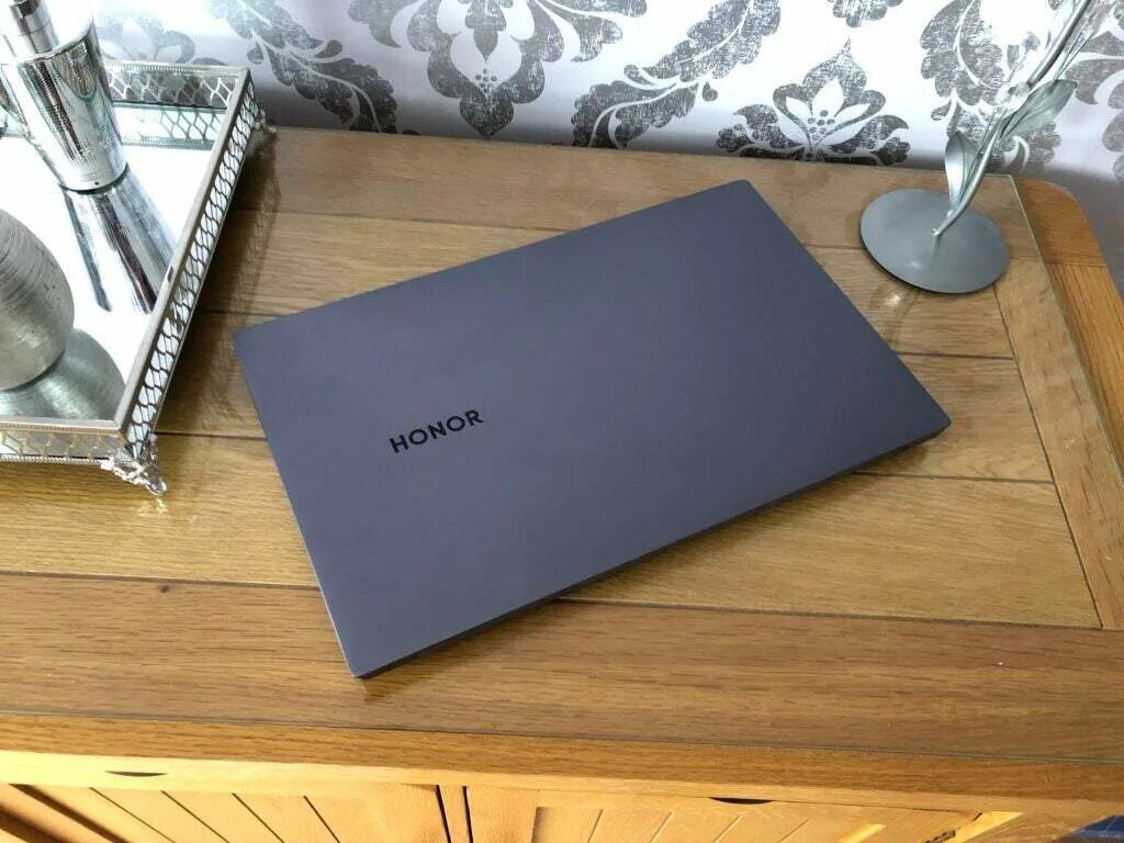 Honor magicbook pro 512gb. Honor MAGICBOOK 13. Ноутбук MAGICBOOK. Honor MAGICBOOK 16. Чехол для ноутбука Honor MAGICBOOK 16.