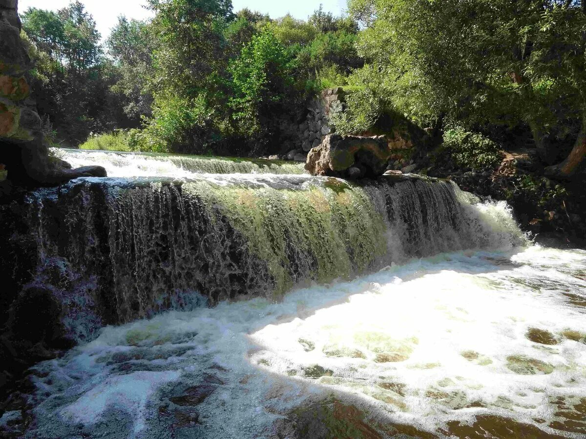 Водопад на реке вятка. Водопад миоры. Браслав водопад. Река вята водопад беларусь. Водопад миоры.