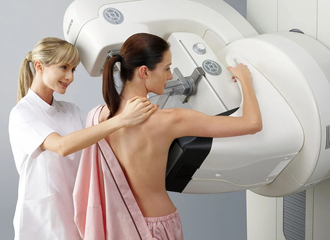 Рентген молочных желез маммография аппарат. Аппарат рентгеновский маммографический цифровой. Маммография молочных желез аппарат. Мама огра. Как сделать маммографию в поликлинике
