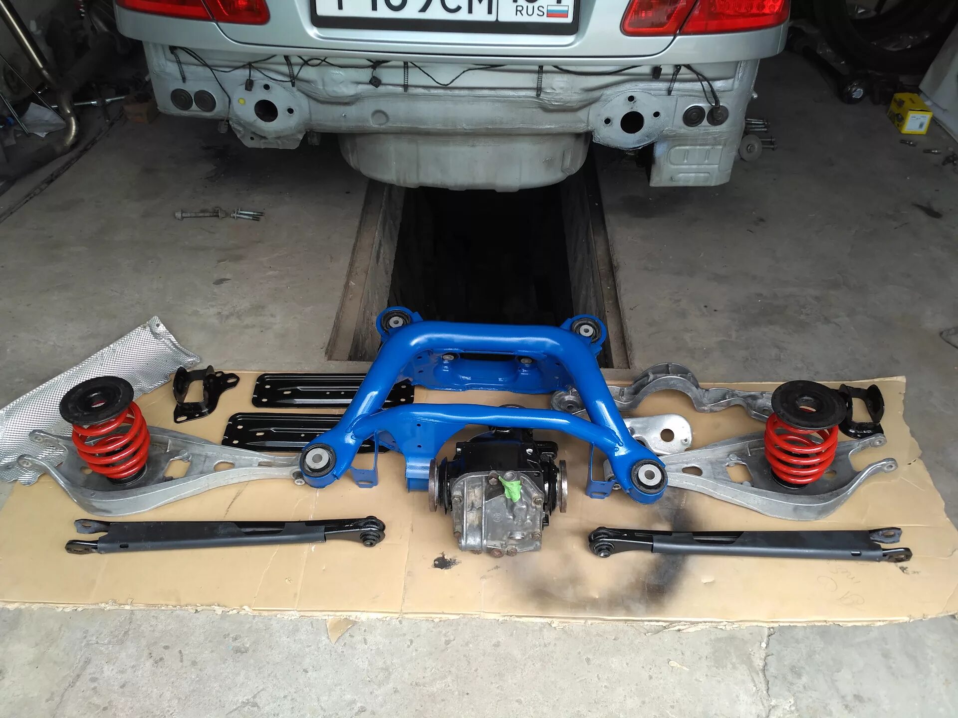 Подвеска е46. Задняя подвеска BMW e46. BMW e46 Rear Suspension. Подвеска БМВ е36. Задняя подвеска БМВ е36 седан.