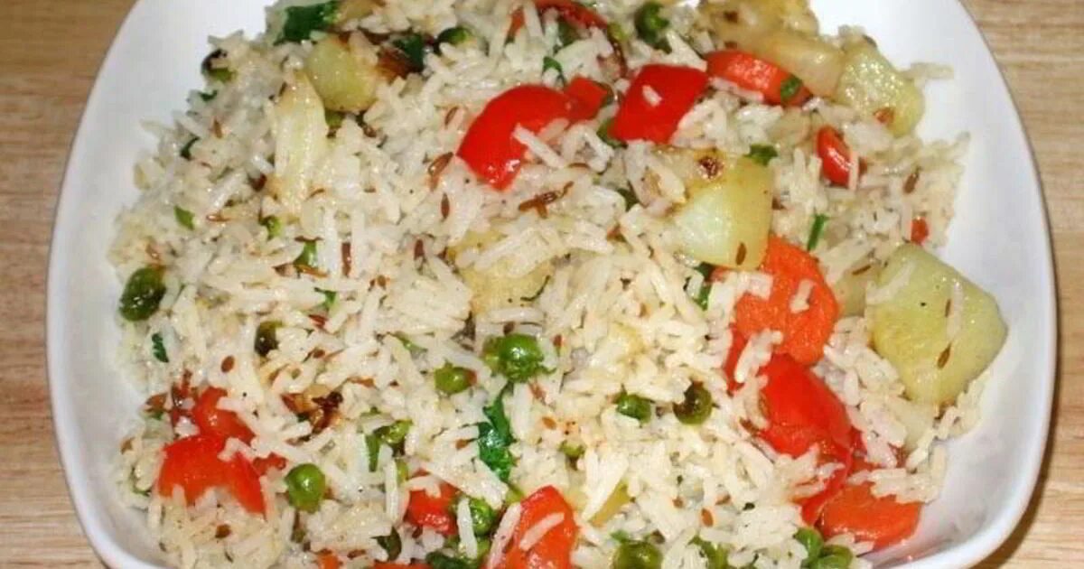 Rice vegetable. Рис с овощами. Рис с тушеными овощами. Рис отварной с овощами. Рис с овощами в мультиварке.