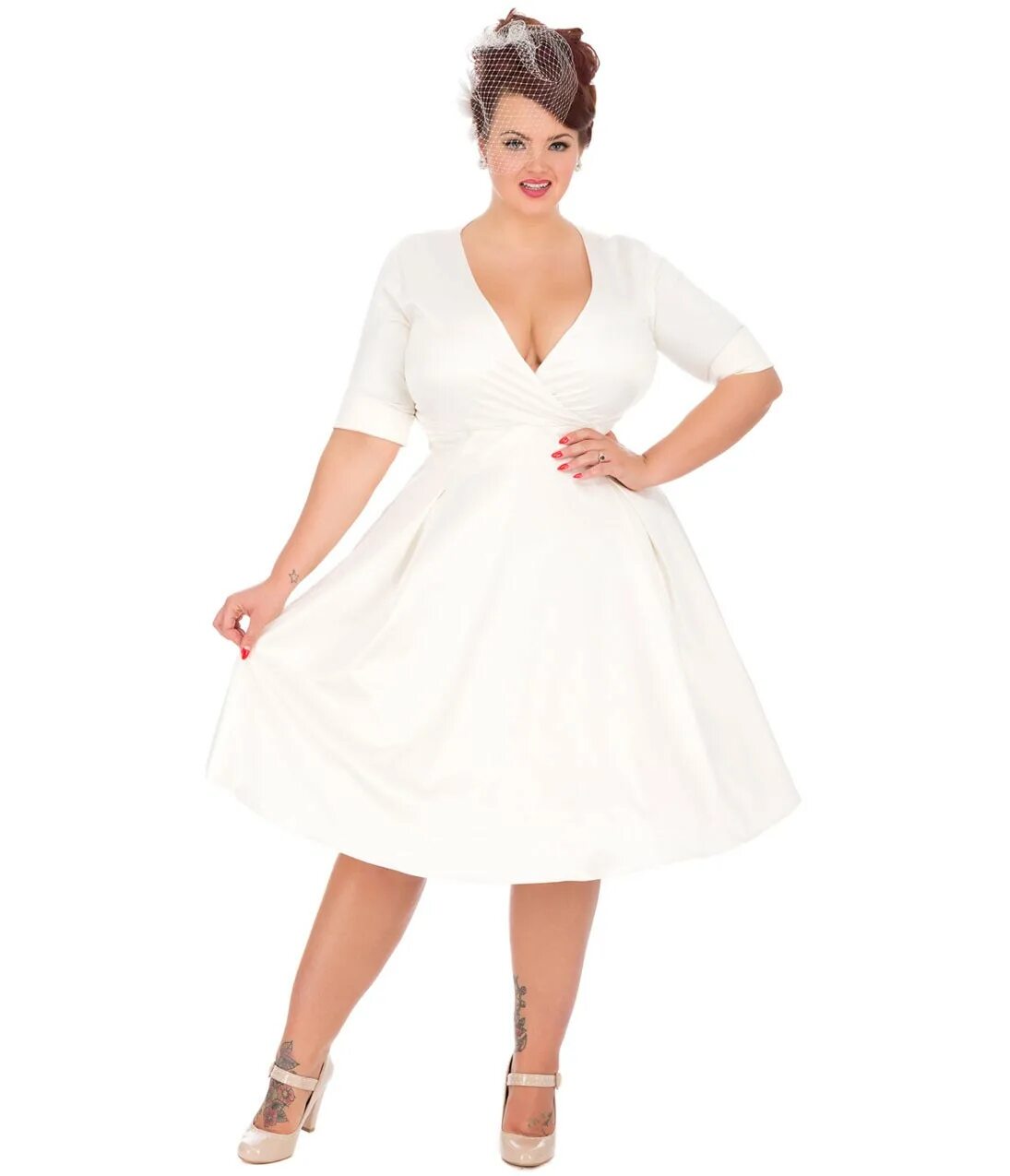Толстухи белые. Свадебные платья плюс сайз 56-58 размер. Платье размер плюс сайз для 50 плюс. Свадебные платья плюс сайз короткие. Белое платье размер 50 плюс.