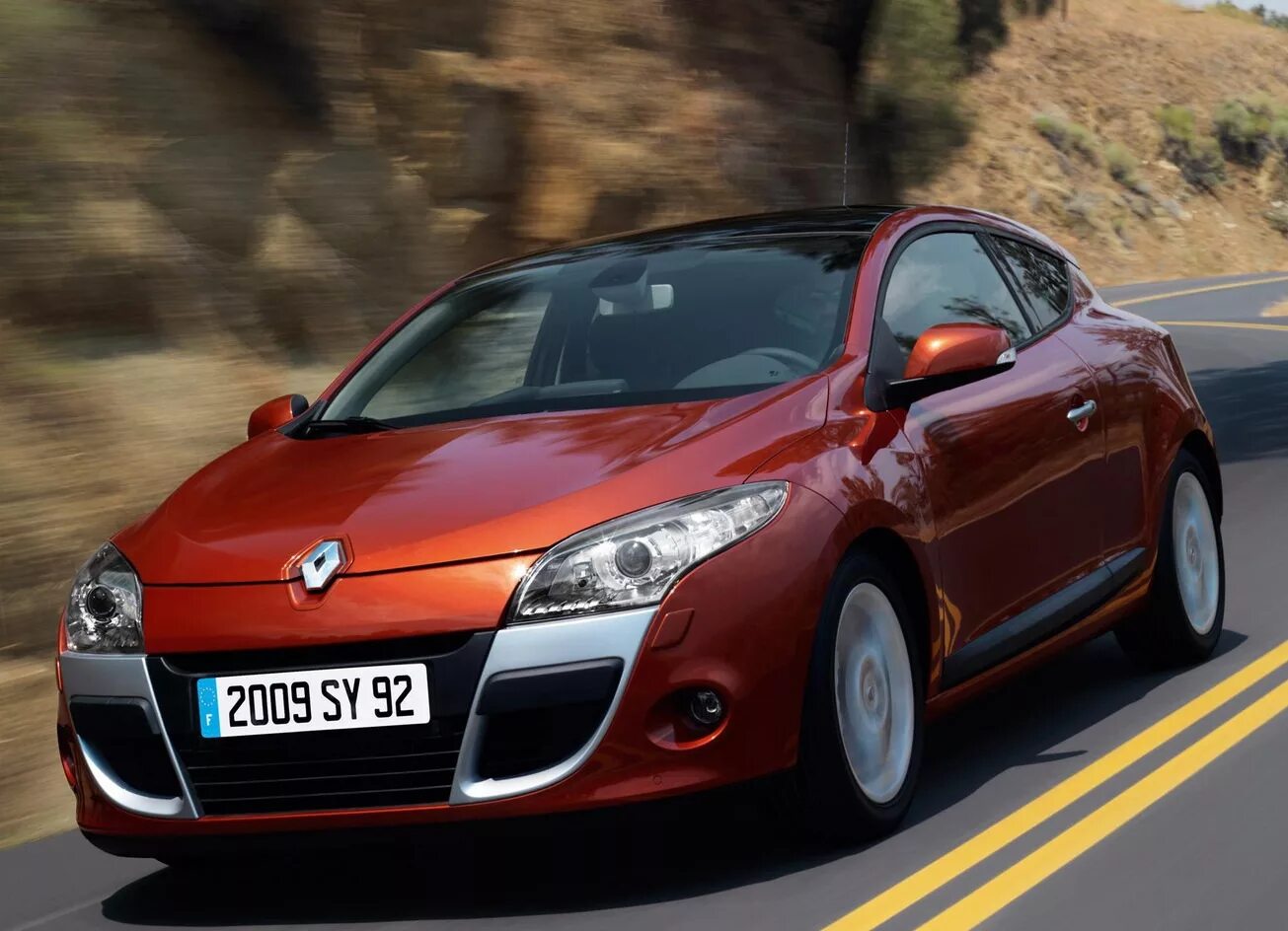Renault clio iv. Renault megane rs 2022. Машина музыка машина рено. Рено меган рс 2018. Renault clio rs 2023.