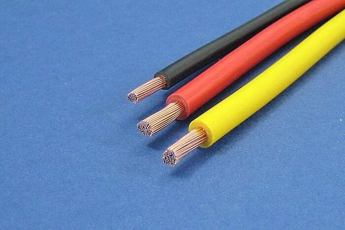 Кабели сечением 25 мм. Single Core кабель. Сечение кабеля 4=2=0.52. Feeding Cables Single Core Copper wire XLPE PVC 1x35 mm2 rated 600 1000 v Red. 200 Core кабель сечение.