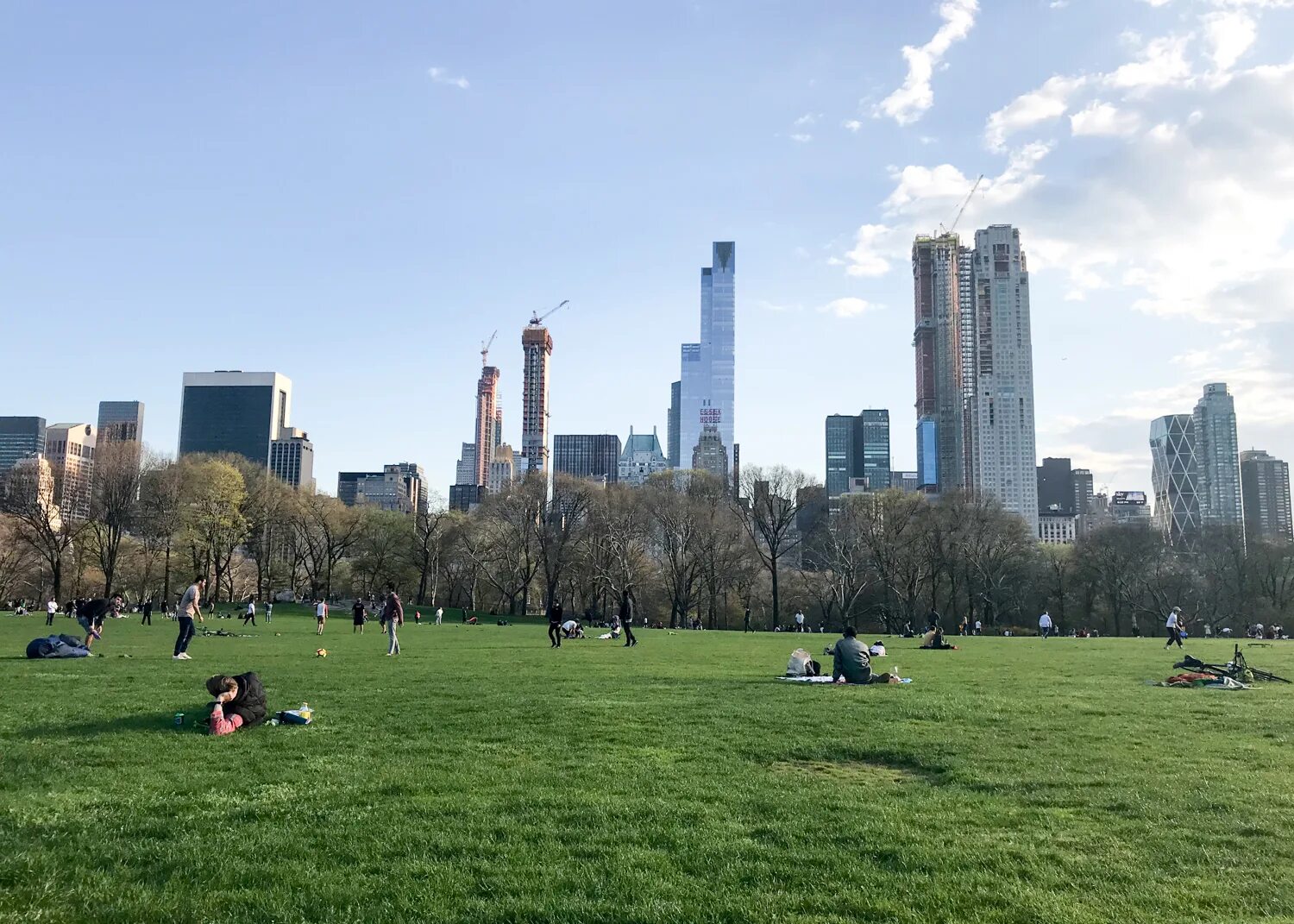 Башня парк москва. Централ парк тауэр. башня центрального парка. парк плейс москва. централ парк товер москва шахматы.