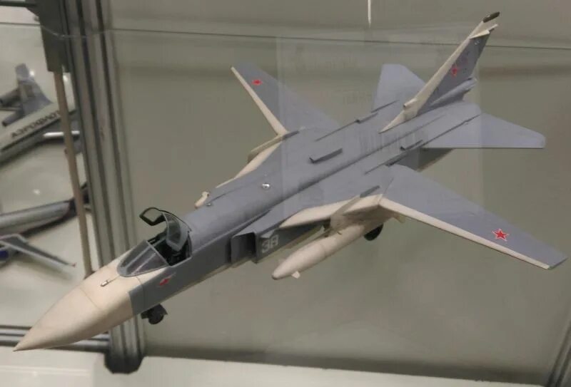Су 24м модели. Су 24 сборная модель. Су-24 1/72. Футболка с самолетом су 24. Су 24 звезда.
