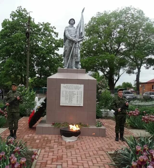 Станица раздольная краснодарский край. Станица Раздольная Кореновского района. Памятники станицы Раздольной. Памятник Раздольное.