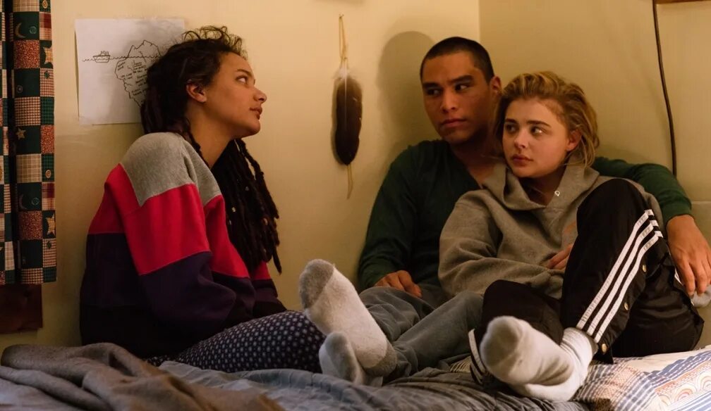 Неправильное воспитание 2018. The Miseducation of Cameron Post (2018). Неправильное воспитание Кэмерон пост.