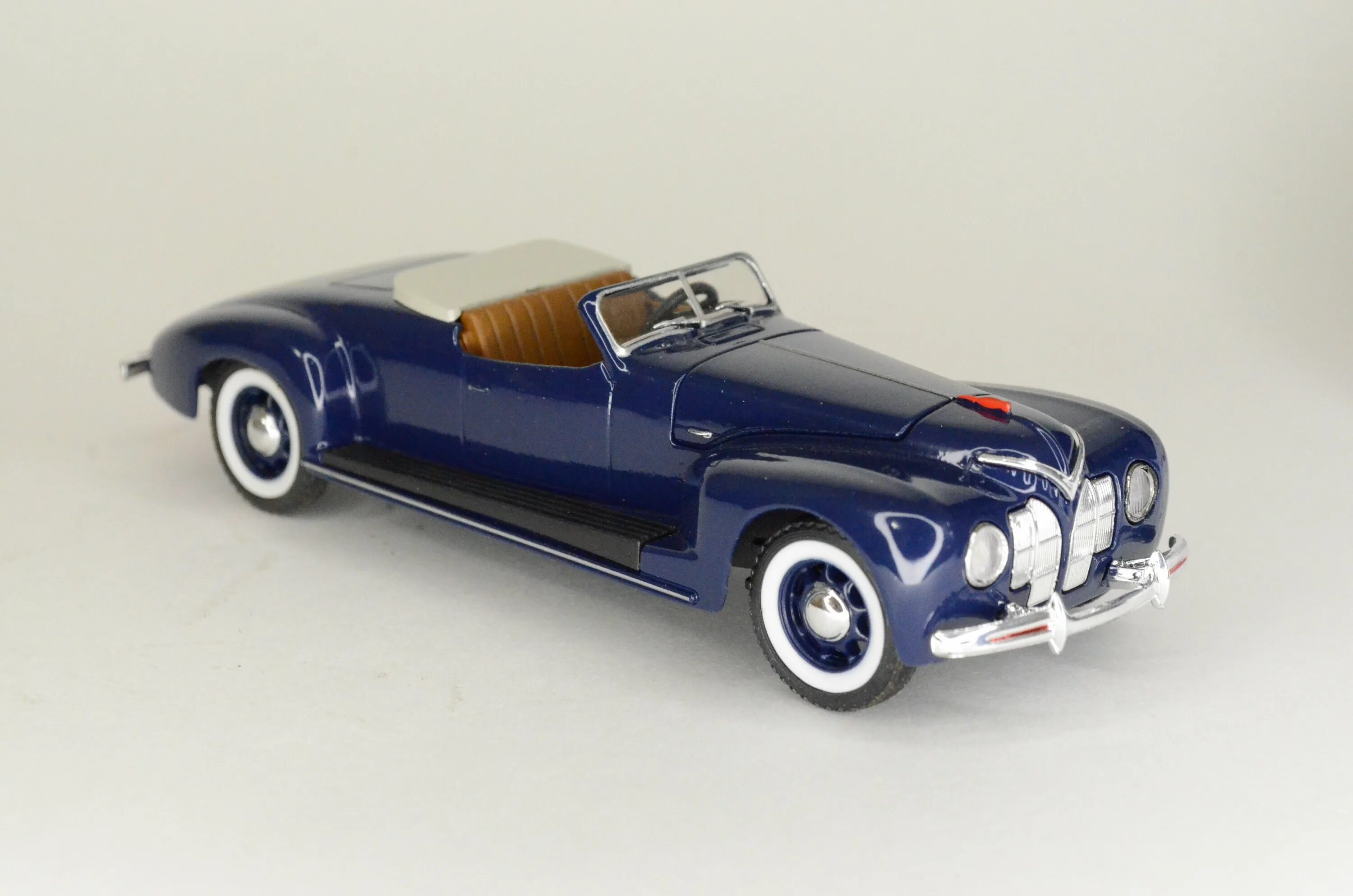 масштабный синим. масштабный синим. масштабный синим. лаз 695 б туристический стрела. масштабный синим.