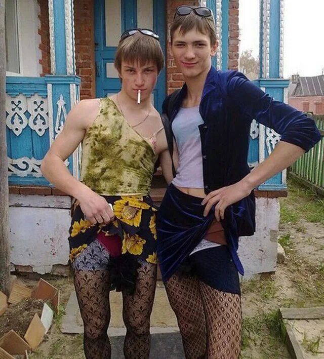 придурки из соцсетей. чудики из социальных сетей. чудики из социальных сетей придурки. пьяные девушки соцсетей. чудаки из соцсетей.