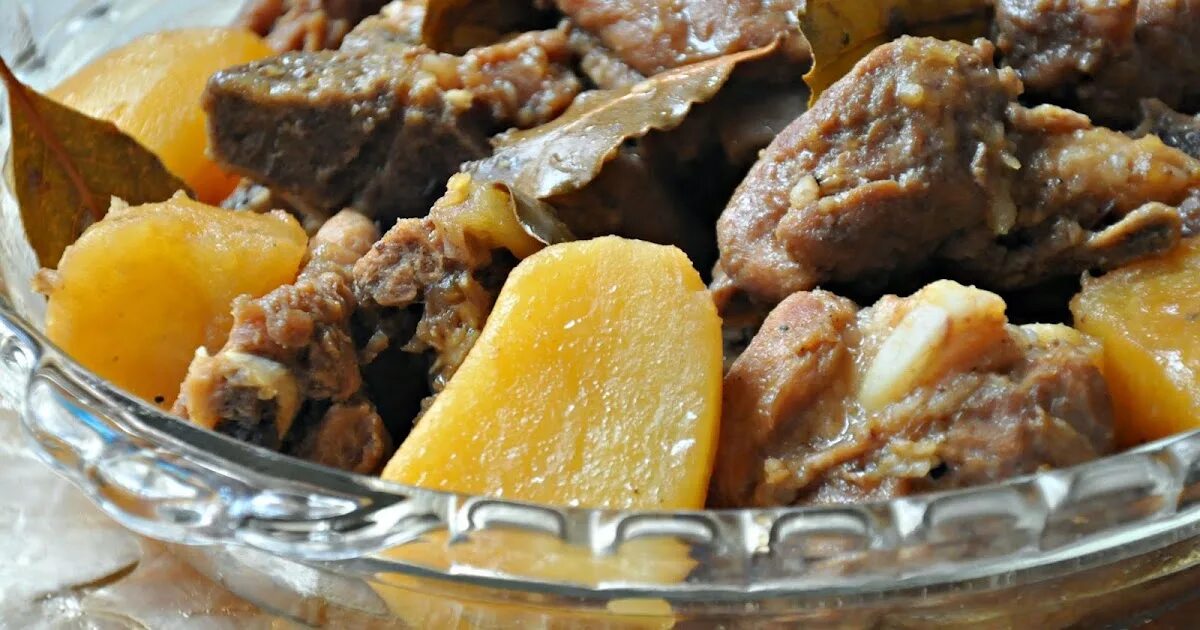 Как приготовить из мяса свинины тушеную картошку