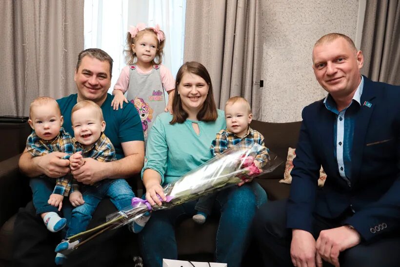 Поздравляю многодетную маму