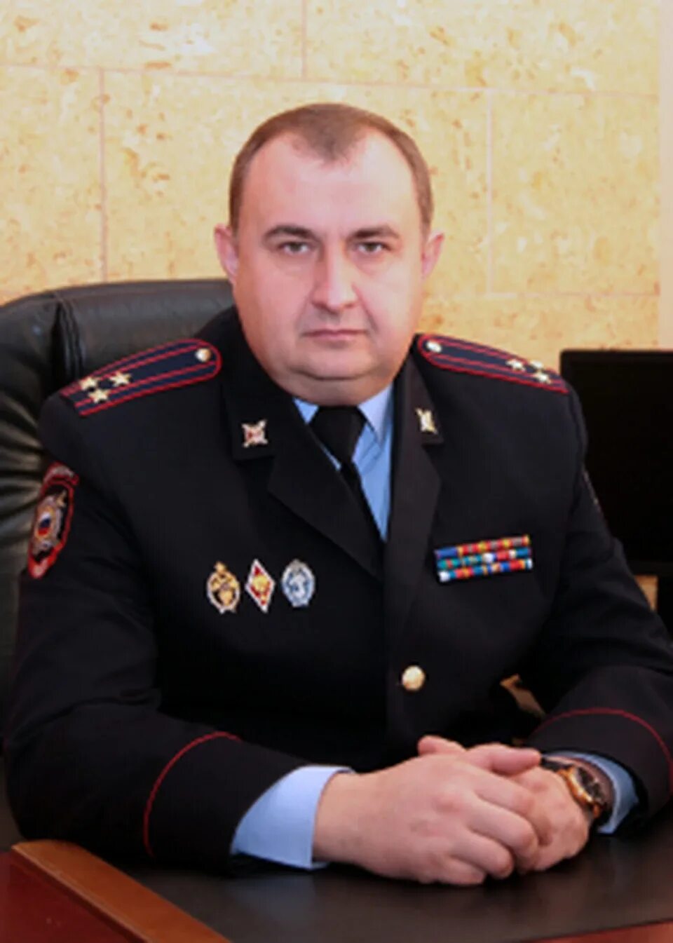 Начальник полиции Самарской области Токарев.