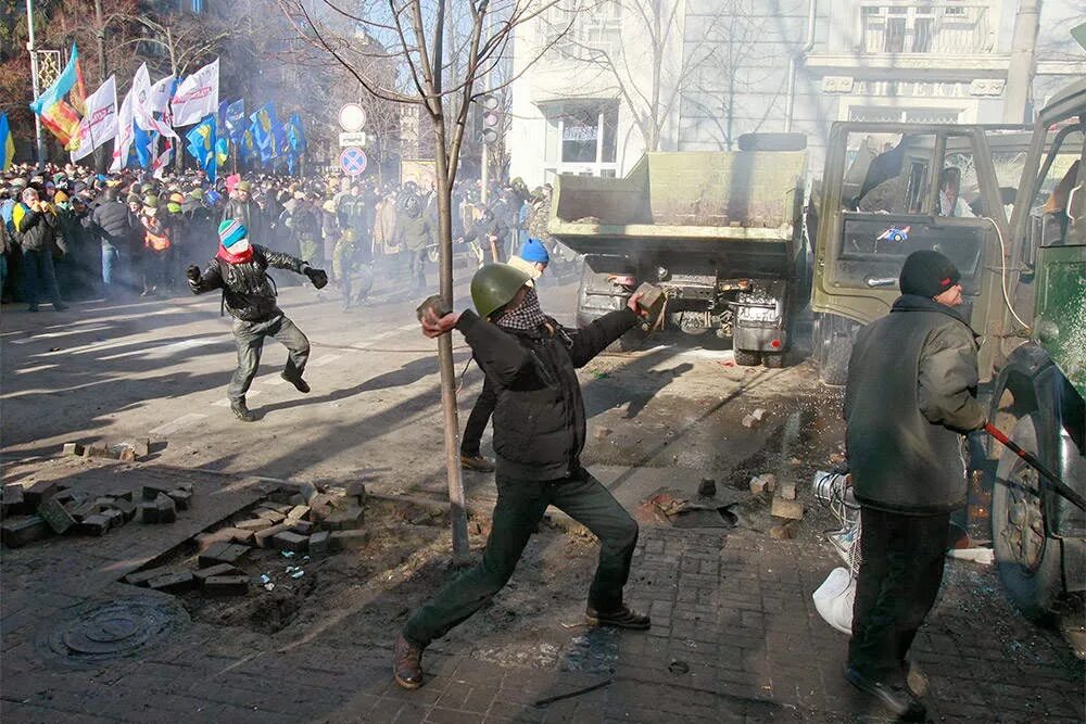 Киевский Майдан 2014 силовики. Евромайдан на Украине в 2014. Майдан допрыгались