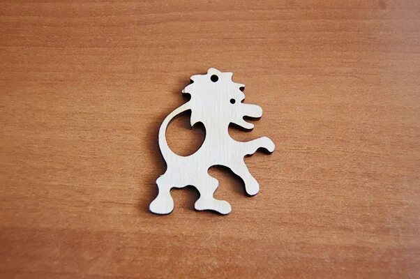 Выпиливание лобзиком. Подарки для хоккеистов из фанеры. Вырезаем лобзиком. Дракон из фанеры лобзиком. Фигуры из фанеры.