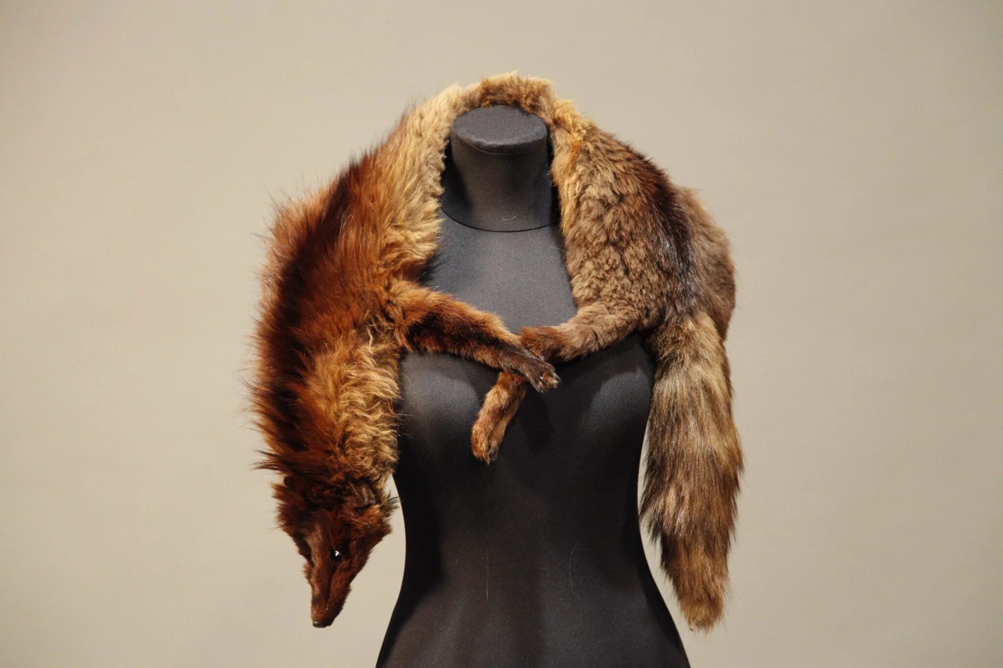 Тату лиса. Лиса плечи. Тату женщина лиса. Тату лиса на руке. Тату лиса.