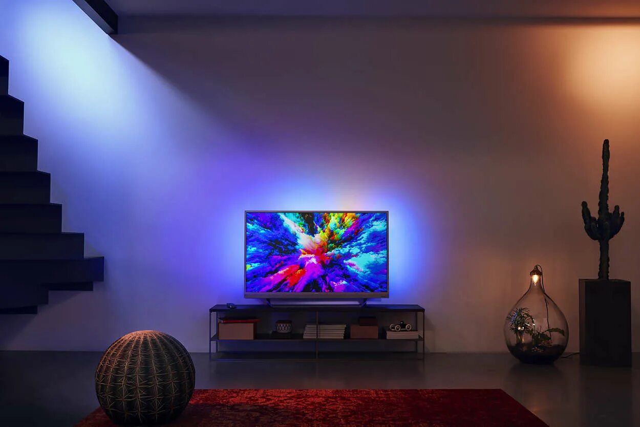 Philips Ambilight 55pus. Телевизор с подсветкой эмбилайт Philips. Филипс эмбилайт 50 с подсветкой. Телевизор Philips 55pus7805/12.