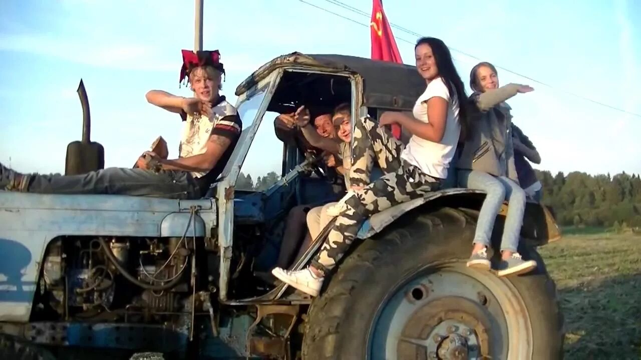 Едем едем в соседнее село на дискотеку. Соседнее село, едем в соседнее село на дискотеку.. Mp3 едем едем на дискотеку песня