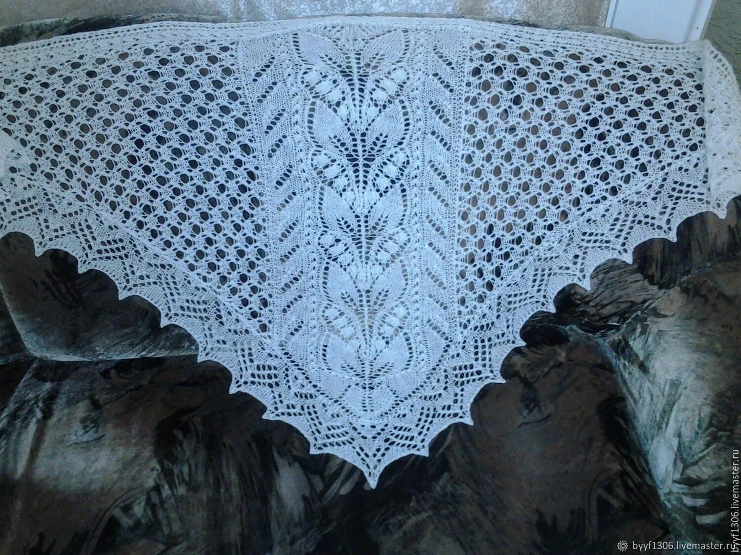 Шаль харуни с двойной каймой. Шаль мохана. Шаль бержеретта. Шаль черный лебедь. Шаль ижбель.