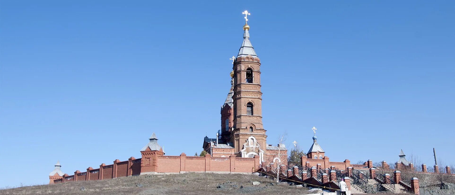 Погода на неделю орск оренбургская. Церковь Орск. Преображенская Церковь Орск. Гора Преображенская Орск. Город Орск Оренбургская область.