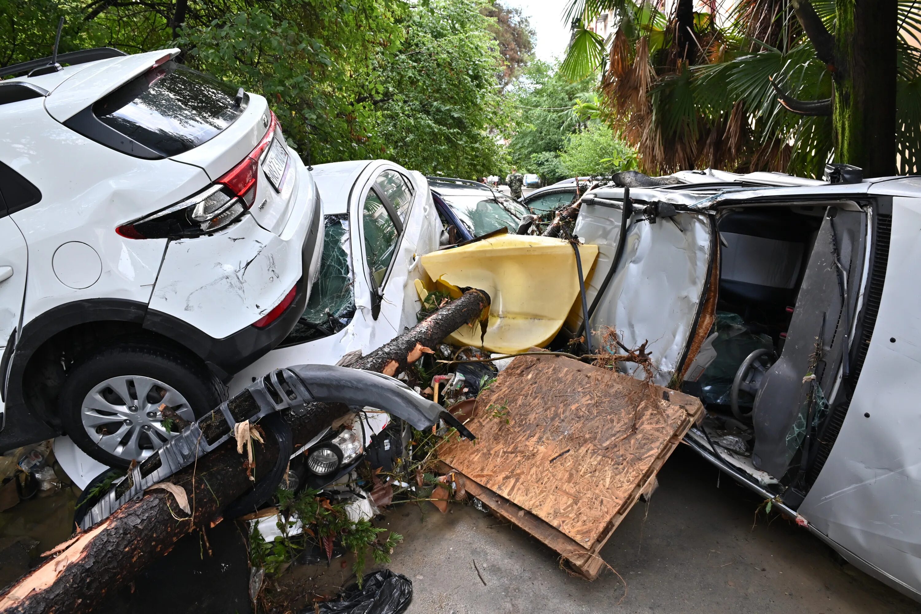 Катастрофа в сочи 2023. Катастрофа в сочи 2023. Потоп в сочи. Катастрофа в сочи 2023. Катастрофа в сочи 2023.