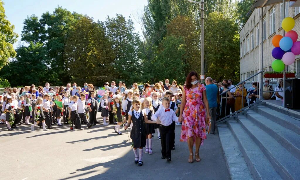 Городской сайт таганрог. 22 Школа Таганрог. Школа 37 Таганрог. Школа 1 Таганрог. 23 Школа Таганрог.