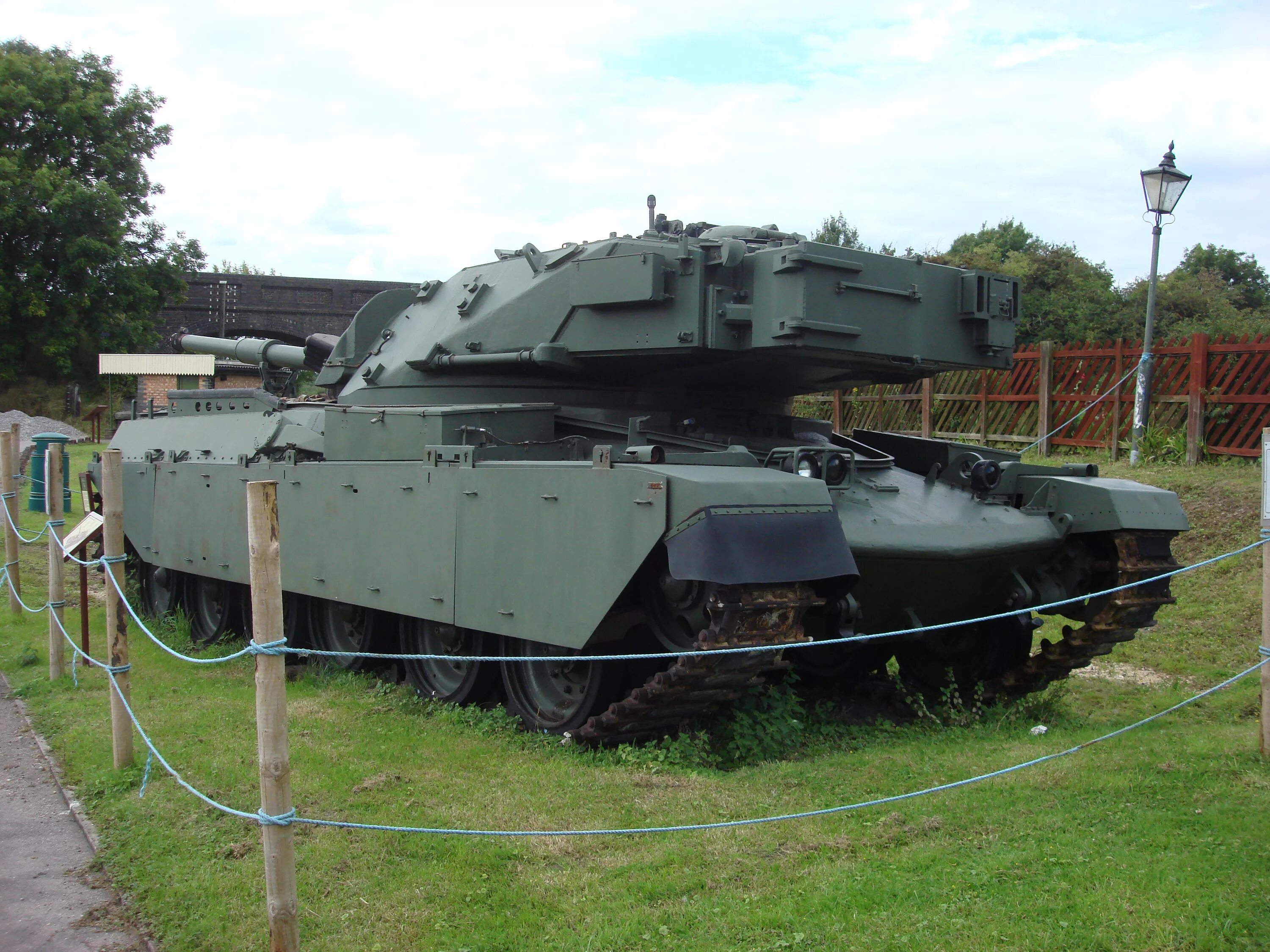 Какое оборудование на чифтейна. Британский танк Чифтен. Fv4201 Chieftain MK. 2. Chieftain-800/900.