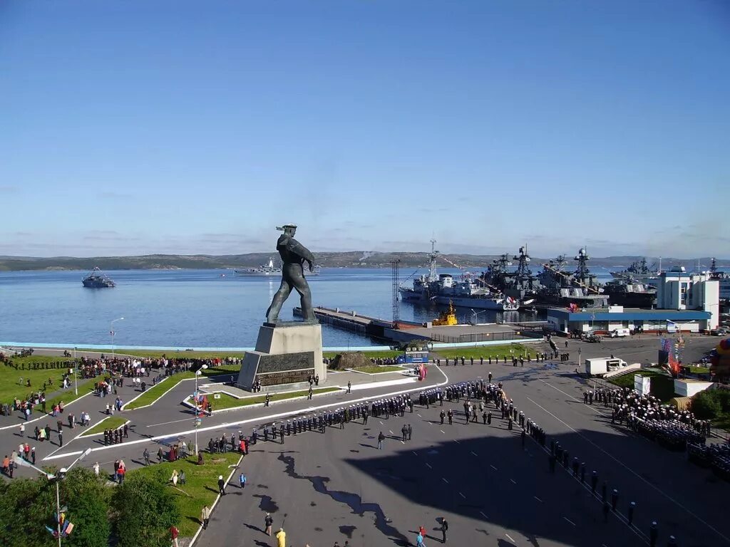 Североморск военный городок. Г североморск мурманской области. Северогорск мурманская область. Североморск база северного флота. Североморск база северного флота.