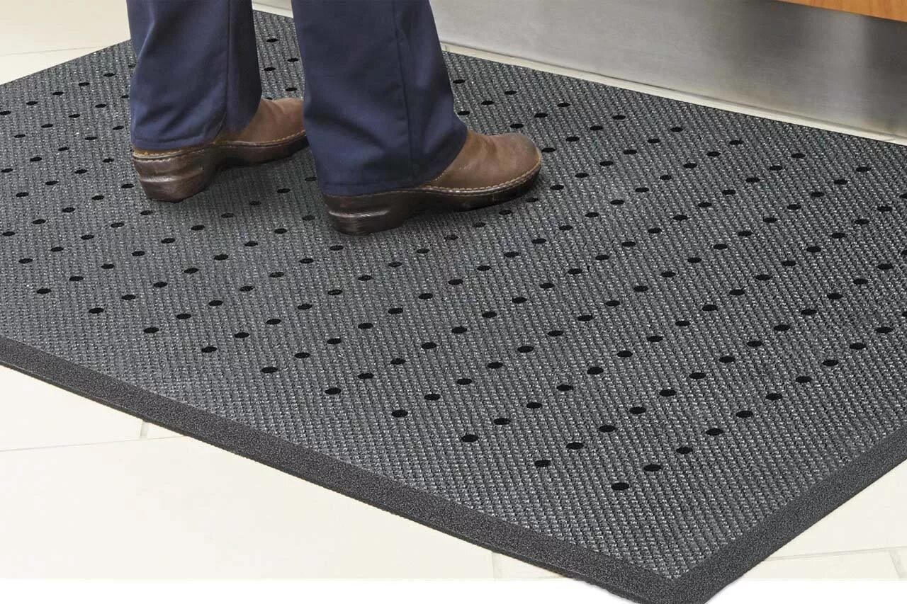 Антискользящее покрытие купить. Коврик резиновый для обуви Cleanwill DRS 623 Boot Tray mat 400х800 мм. Коврик грязезащитный Faro 99/1000. Грязезащитный резиновый входной коврик 2460x1570. Коврик резиновый грязезащитный 1011х1011х20 мелкоячеистый.