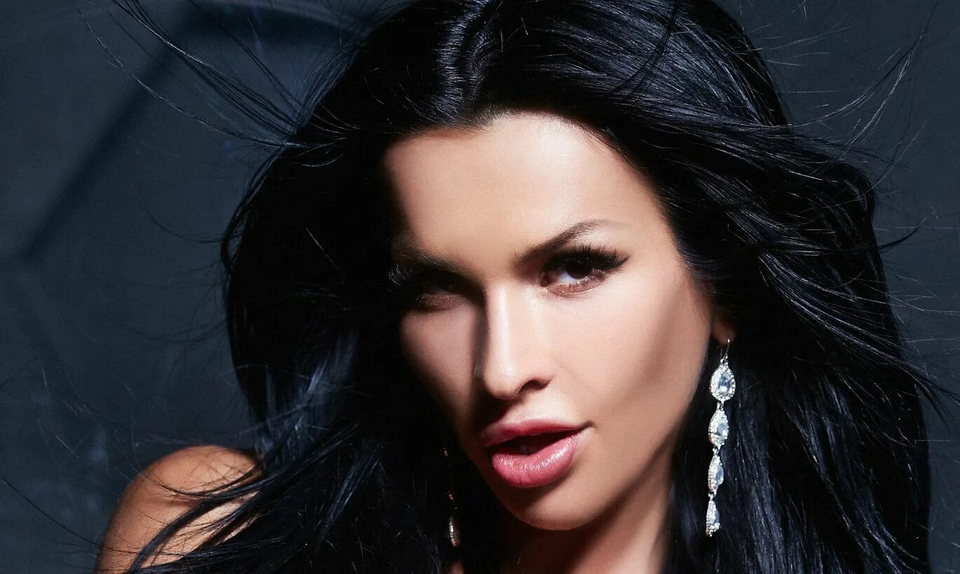 Оксана ковалевская. Оксана ковалевская. Группа краски оксана. Краски солистка оксана ковалевская. Оксана ковалевская краски.