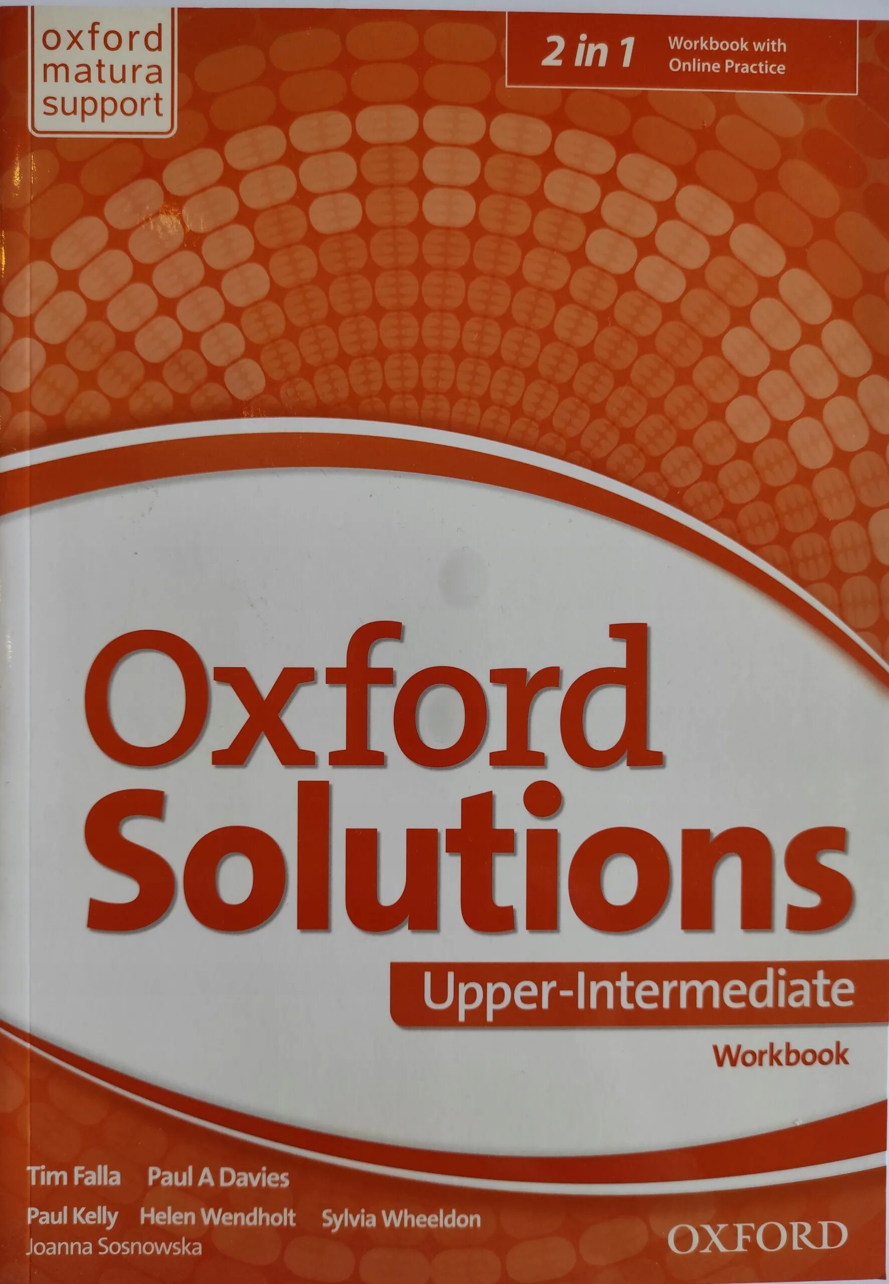 Solutions pre inter. Солюшенс pre Intermediate. Солюшнс пре интермедиат. Oxford solutions pre-Intermediate. Oxford solutions Intermediate.