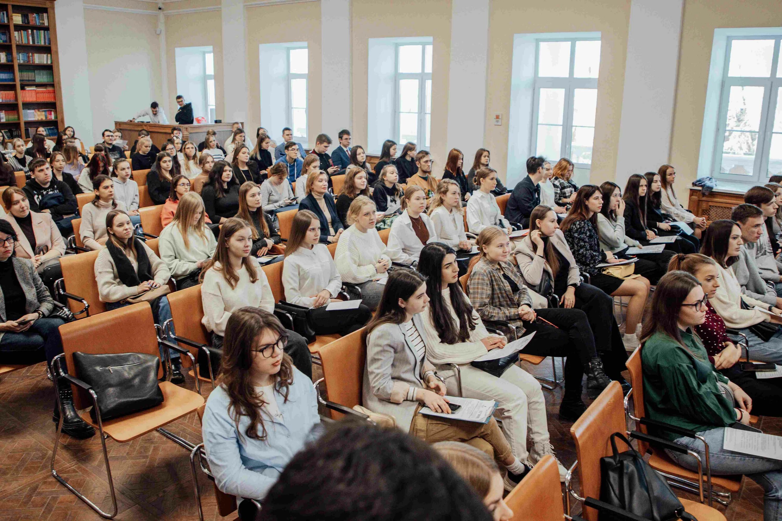 Факультет психологии и педагогики омгпу. Психология и педагогика инклюзивного образования. Ргппу нижний тагил. Логотип нгпу новосибирск. Учеба на экономическом факультете.