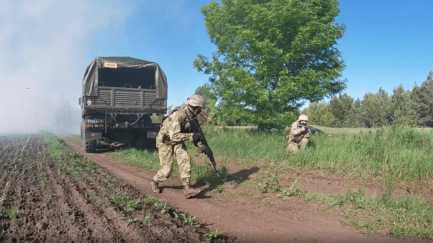 Спецназ ЦВО учения. Новая Бинарадка спецназ ЦВО. Военный полигон Бинарадка. Полигоне новая Бинарадка в Самарской области. Диверсия в самаре