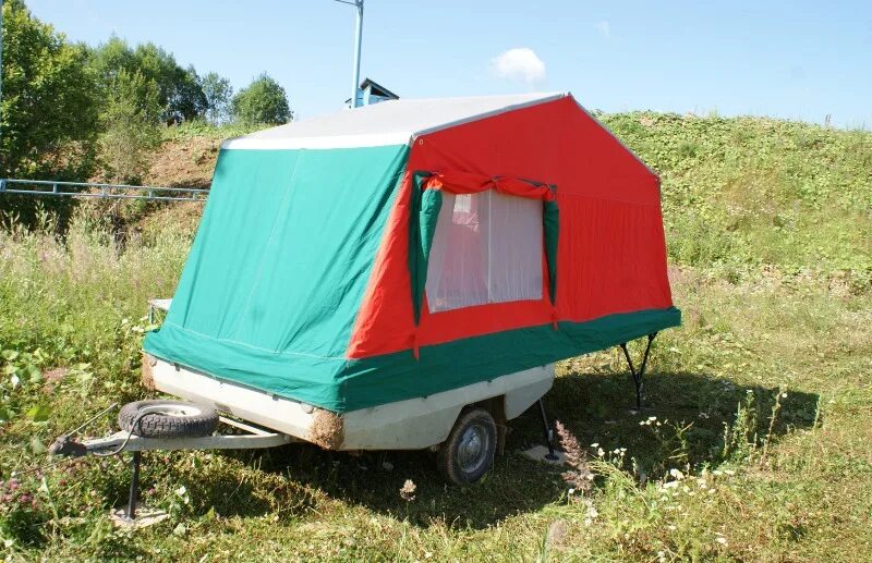 Прицеп палатка купить. Прицеп Скиф с палаткой. Conway прицеп. Прицеп-палатка Conway. Прицеп палатка для легкового автомобиля.
