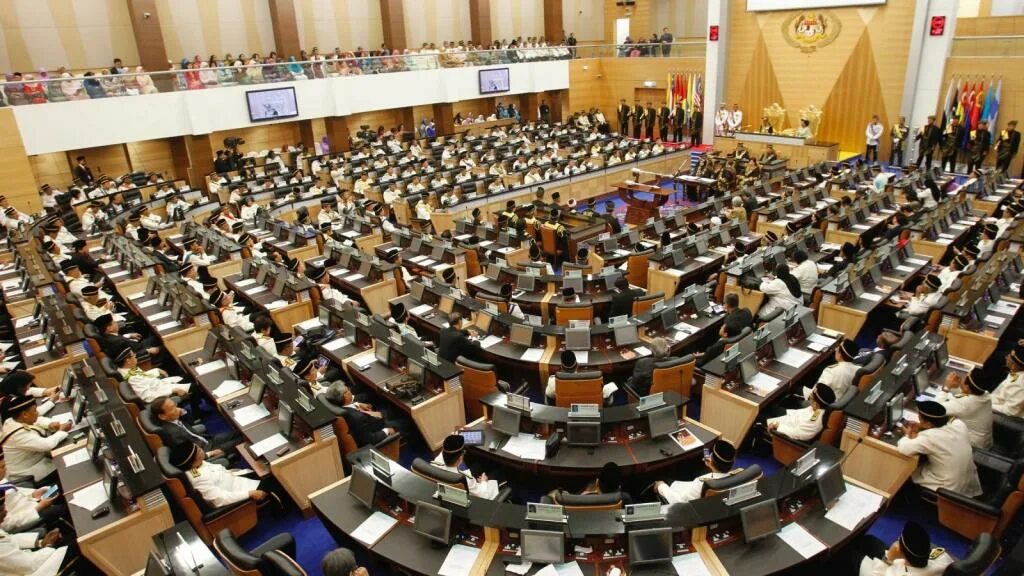 Устройство малайзии. Парламент Малайзии. Законодательная власть Малайзии. Государственное устройство Малайзии. Малайзия здание правительства.
