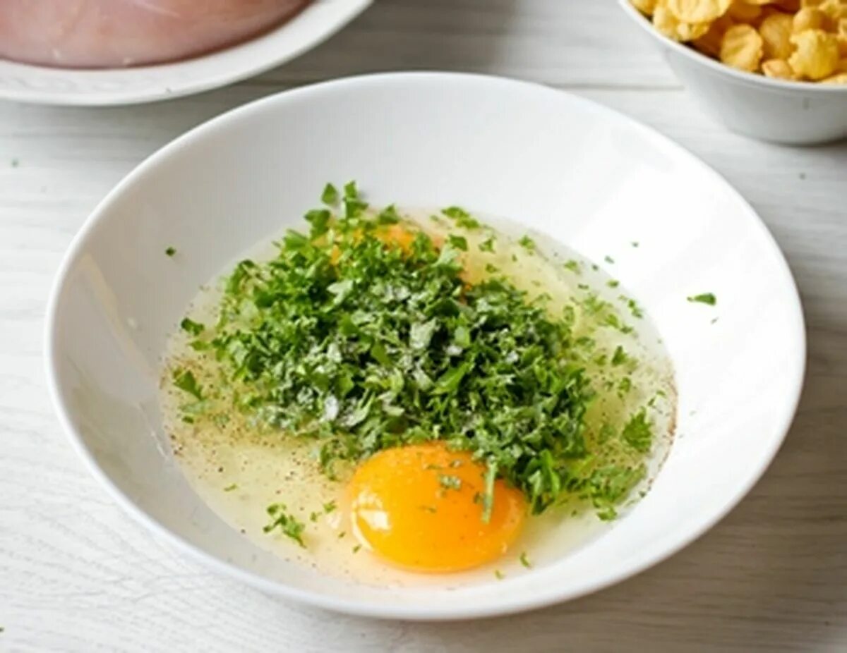 Яйца с зеленью рецепт. Яйца с зеленью. В Армении зелень с яйцом. Стол на пасовер яйцо зедееь слезы.