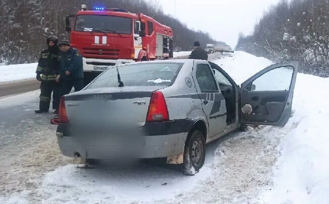 В иваново разбился. Под Ивановым разбился.