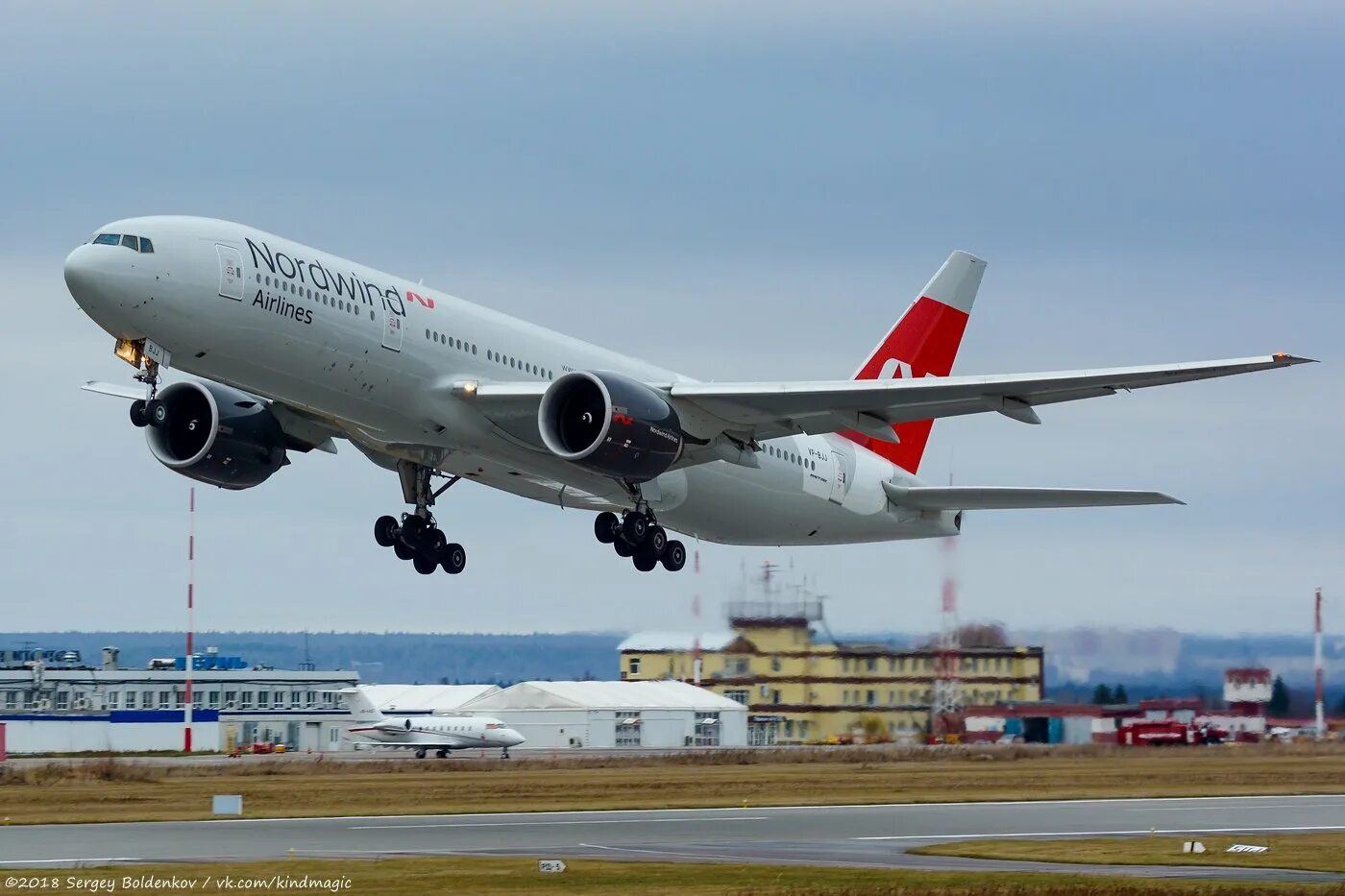 Боинг 777 200 Ikar. Авиакомпания Северный ветер Боинг 777-200. Боинг 777 200 Норд Винд. Боинг 777-200er Nordwind