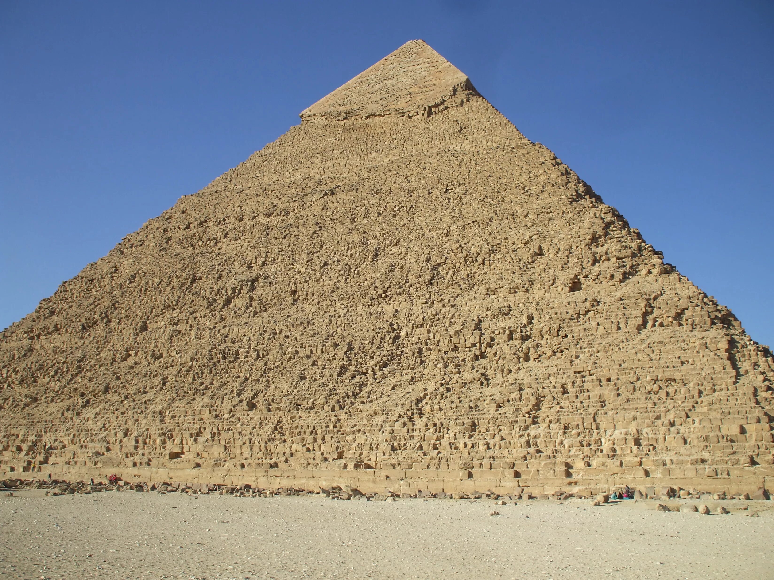 Пирамида хеопса. Великие пирамиды большой хеопс древнего египта. The pyramids build in egypt. Пирамида джосера в египте. Празднование 2000 года египетские пирамиды.