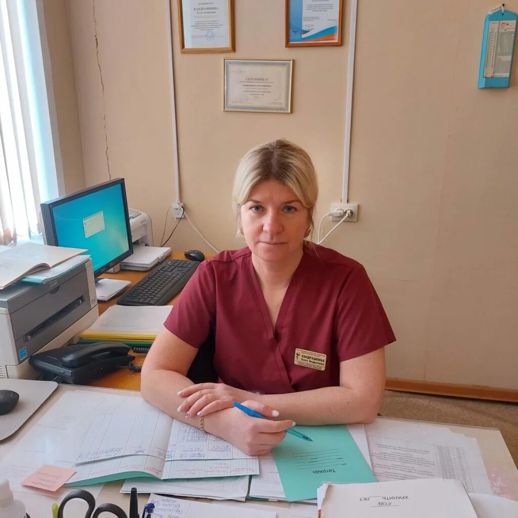 Медсёстра с больницы18 +. Старшая медсестра. Старшие медсестра областная больница. Детская областная больница тамбов. Областная клиническая больница тверь вакансии медсестры палатной.