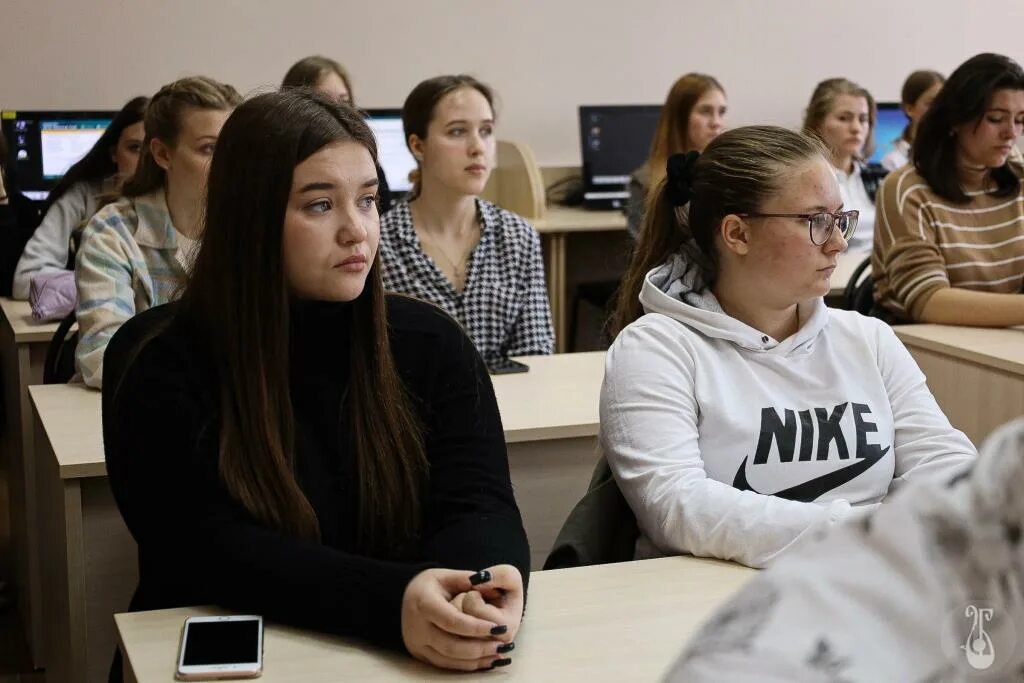 Малый зал БГИИК. Вуз фото. Студенты БГИИК 2010-2014. Белгородский государственный институт искусств и культуры. Сайт бгиик белгород